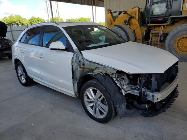 2018 AUDI Q3 Premium, Sport Premium
