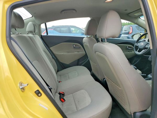 2016 KIA RIO LX A/T
