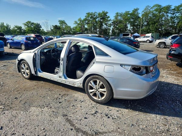 2012 HYUNDAI SONATA
