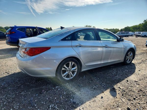 2012 HYUNDAI SONATA