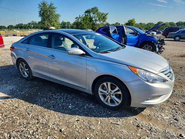 2012 HYUNDAI SONATA