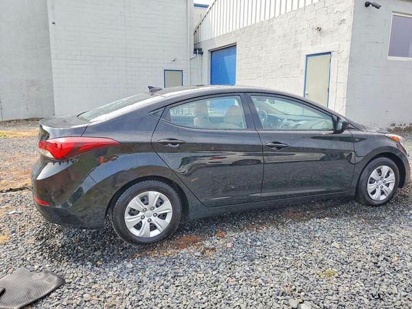 2016 HYUNDAI ELANTRA