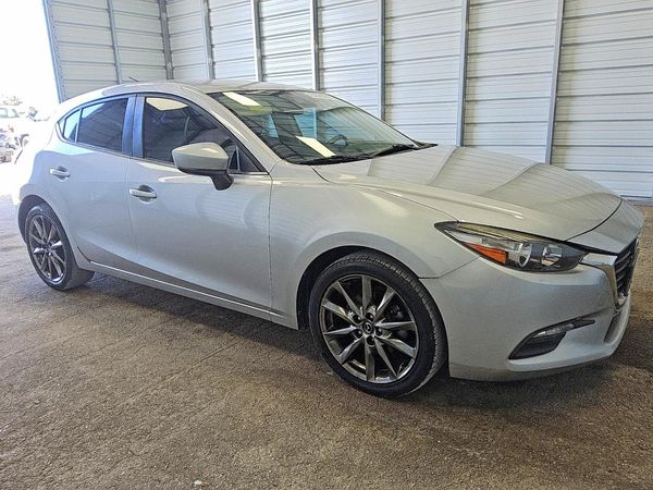 2018 MAZDA 3 Touring