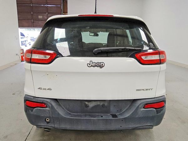 2015 JEEP CHEROKEE SPORT 4X4
