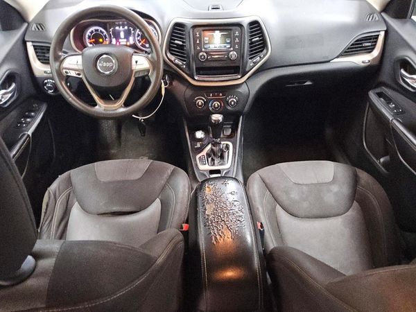 2015 JEEP CHEROKEE SPORT 4X4