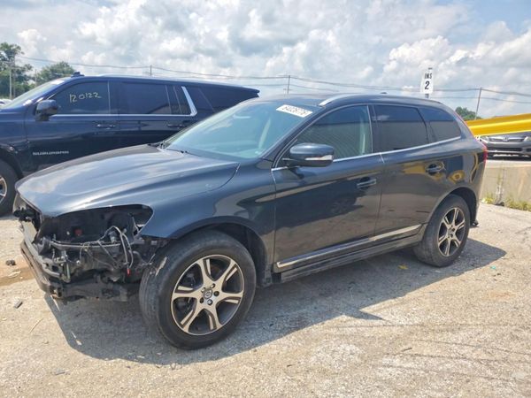 2015 VOLVO XC60 Premier (non R design)