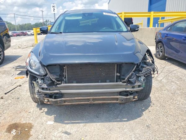 2015 VOLVO XC60 Premier (non R design)