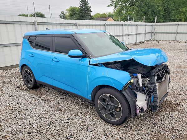 2023 KIA SOUL EX — Passenger 3/4