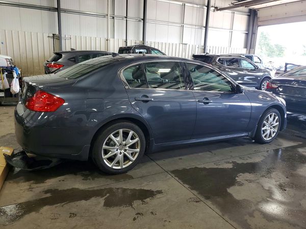 2013 INFINITI G37