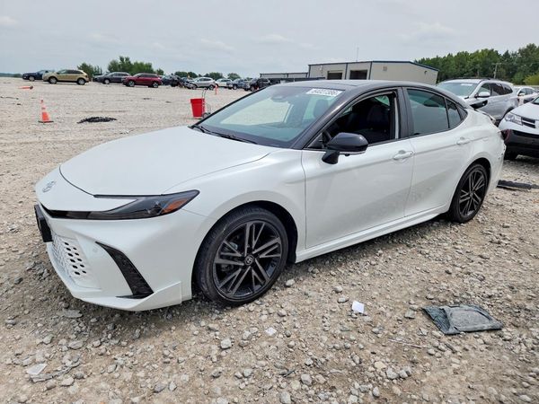 2025 TOYOTA CAMRY — DSFA — Front 3/4