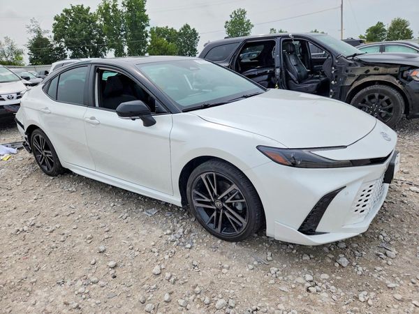 2025 TOYOTA CAMRY — Passenger 3/4