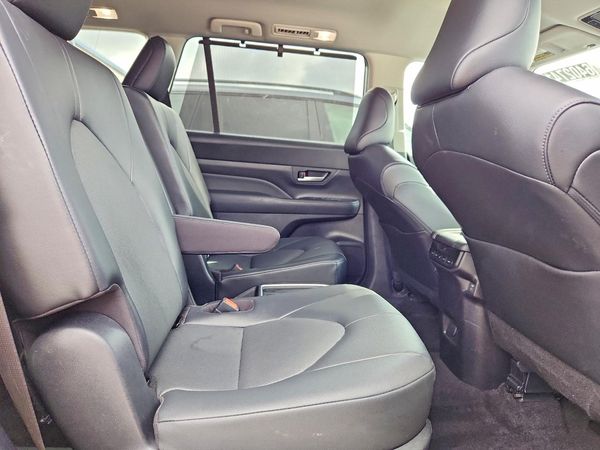 2026 TOYOTA GRAND HIGHLANDER