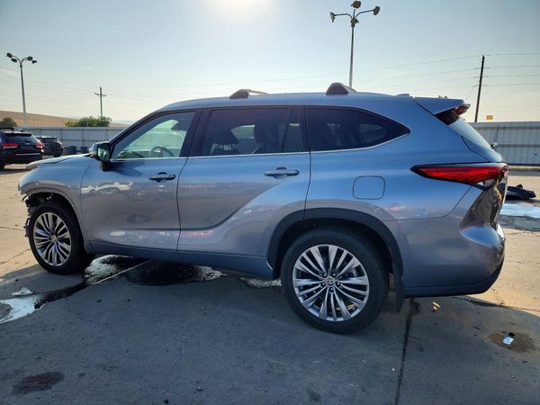 2021 TOYOTA HIGHLANDER Platinum