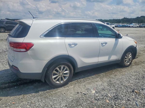 2017 KIA SORENTO L, LX