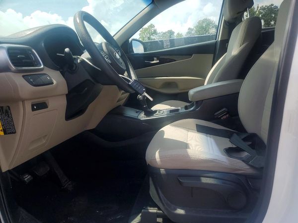 2017 KIA SORENTO L, LX