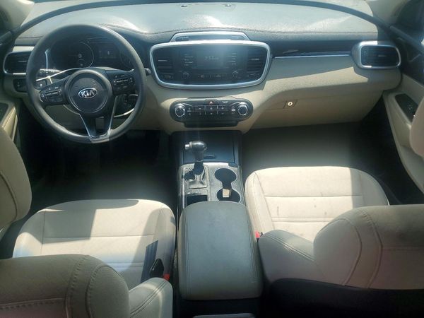 2017 KIA SORENTO L, LX