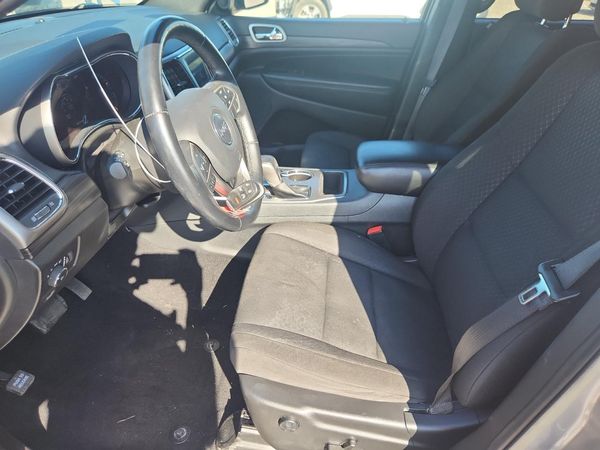 2021 JEEP GRAND CHEROKEE LAREDO 4X2