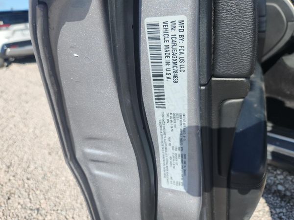 2021 JEEP GRAND CHEROKEE LAREDO 4X2