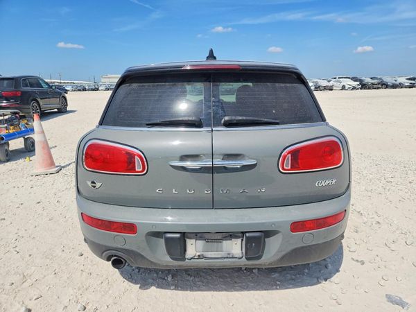 2018 MINI COOPER