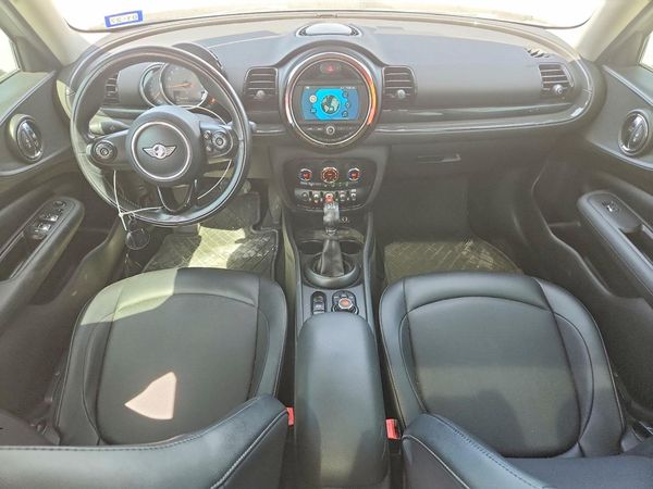 2018 MINI COOPER