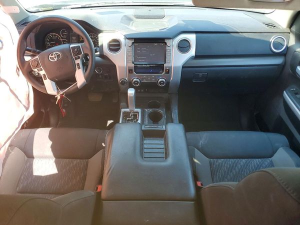 2020 TOYOTA TUNDRA