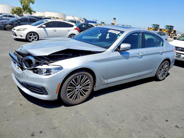 2020 BMW 530