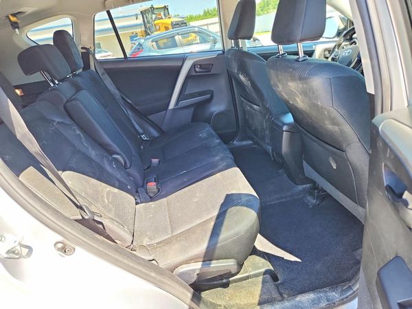2016 TOYOTA RAV4 LE (X Grade)