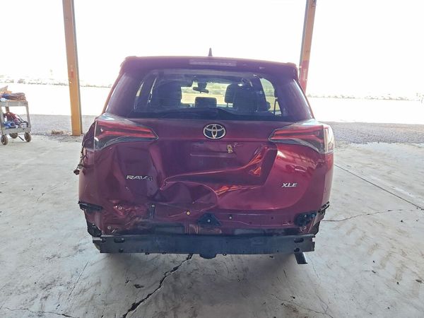 2018 TOYOTA RAV4 Adventure/XLE