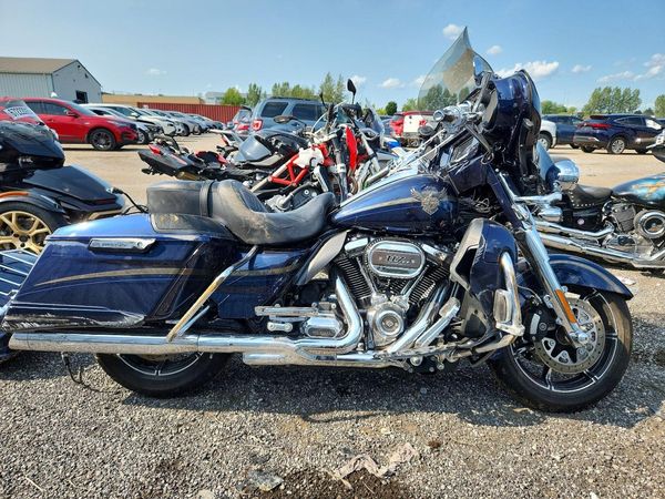 2018 HARLEY-DAVIDSON FLSE