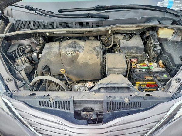 2017 TOYOTA SIENNA