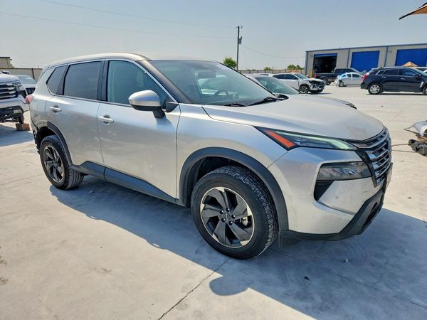 2024 NISSAN ROGUE SV — Passenger 3/4
