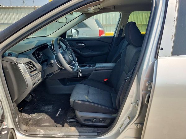 2024 NISSAN ROGUE SV — DENT