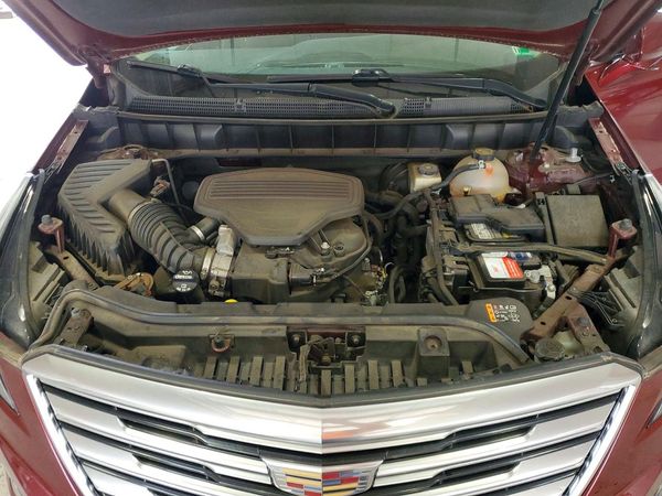 2017 CADILLAC XT5 Luxury
