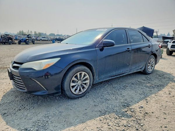 2015 TOYOTA CAMRY
