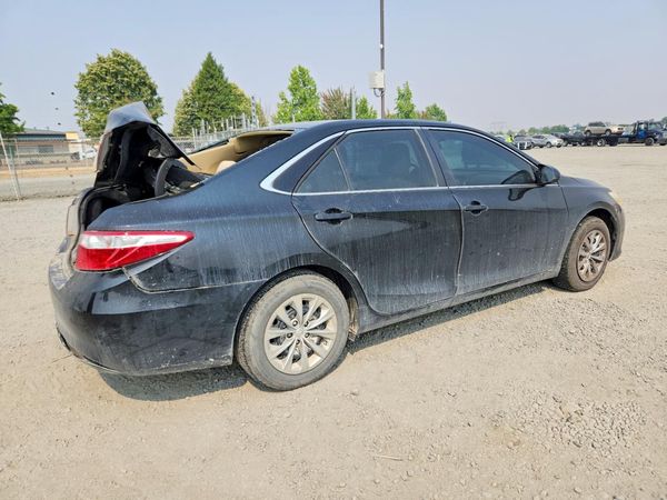 2015 TOYOTA CAMRY