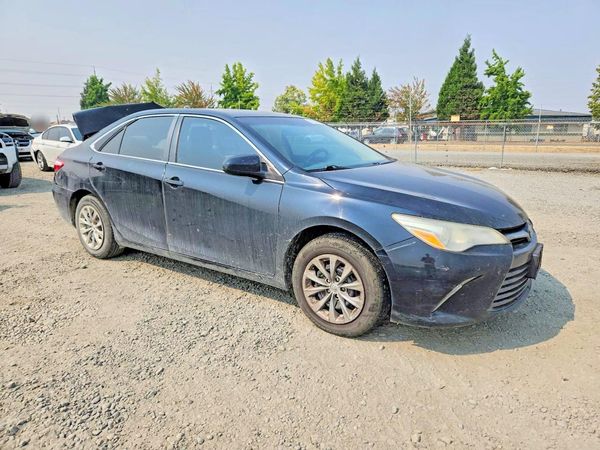 2015 TOYOTA CAMRY