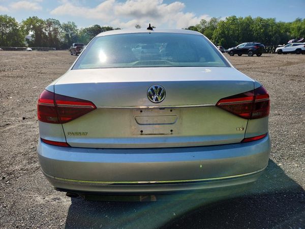 2017 VOLKSWAGEN PASSAT