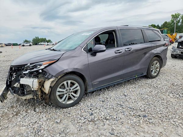 2021 TOYOTA SIENNA Platinum