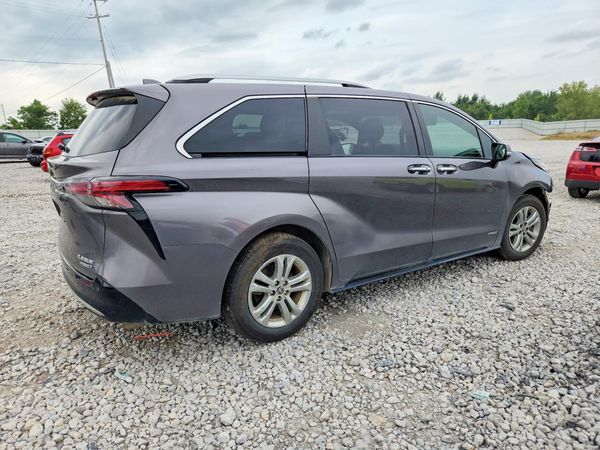 2021 TOYOTA SIENNA Platinum