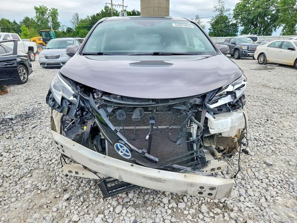 2021 TOYOTA SIENNA Platinum