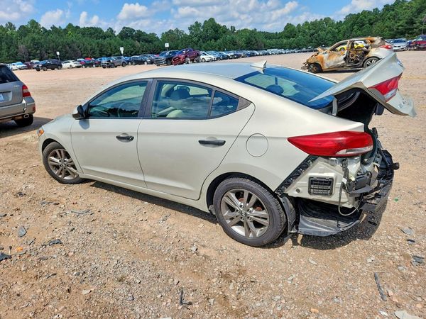 2017 HYUNDAI ELANTRA