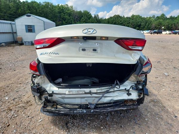 2017 HYUNDAI ELANTRA