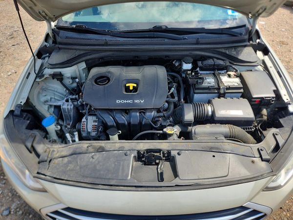 2017 HYUNDAI ELANTRA