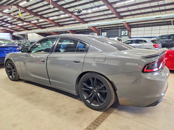 2017 DODGE CHARGER SXT
