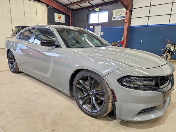 2017 DODGE CHARGER SXT