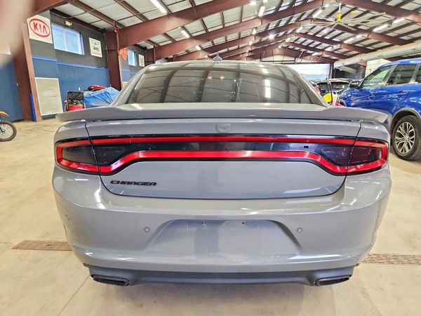 2017 DODGE CHARGER SXT