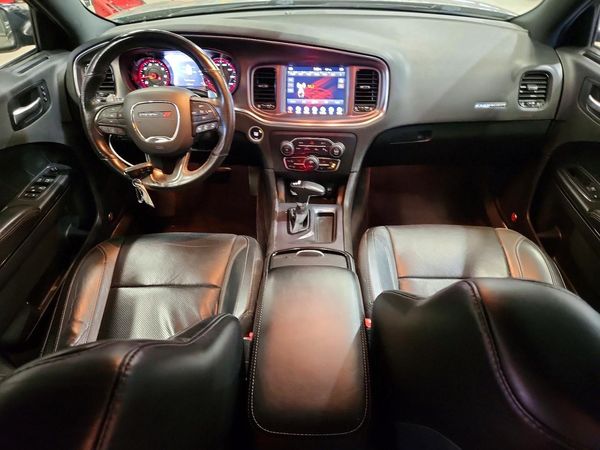 2017 DODGE CHARGER SXT
