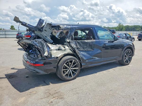 2021 AUDI Q7 quattro Premium Plus