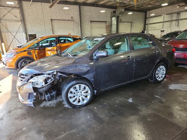 2013 TOYOTA COROLLA