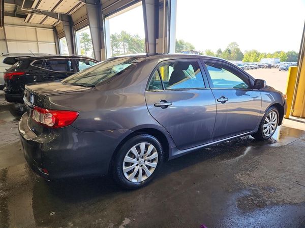 2013 TOYOTA COROLLA